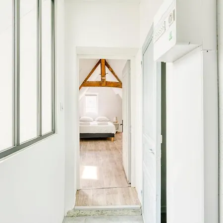 Superbe appartement rénové à Bayeux pour 4 Appartamento *